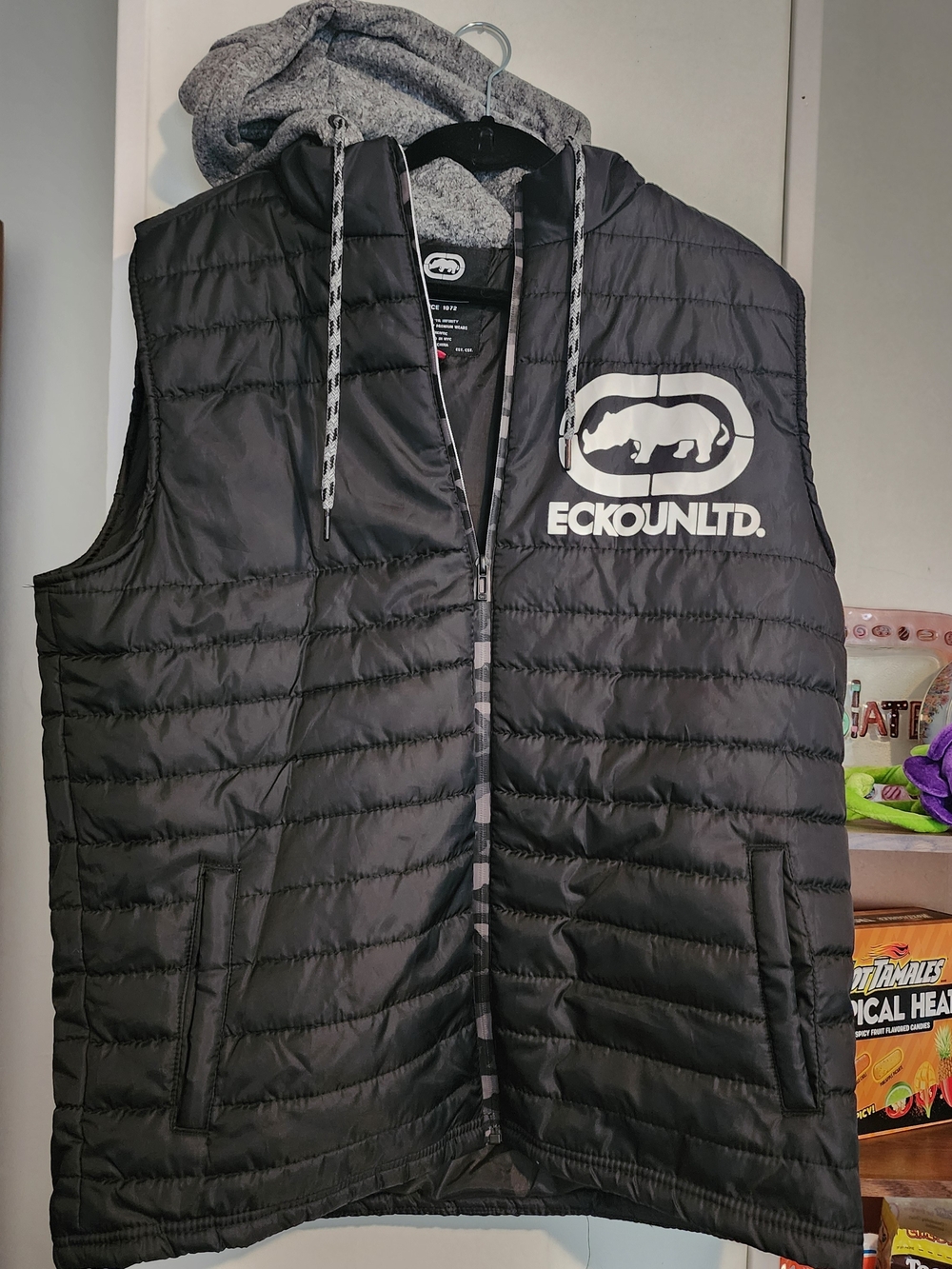Ecko Unlimited Black Quilted Hooded Vest with Gray Hood